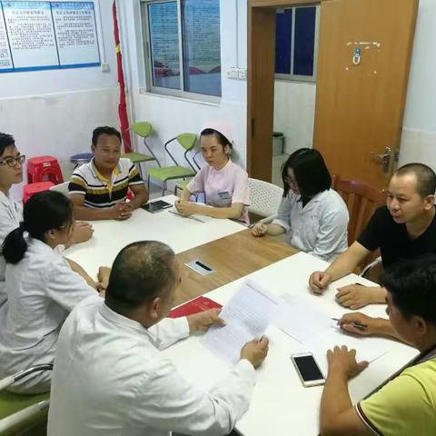 海口市第四人民医院第二党支部组织学习传达省委七届四次全会精神