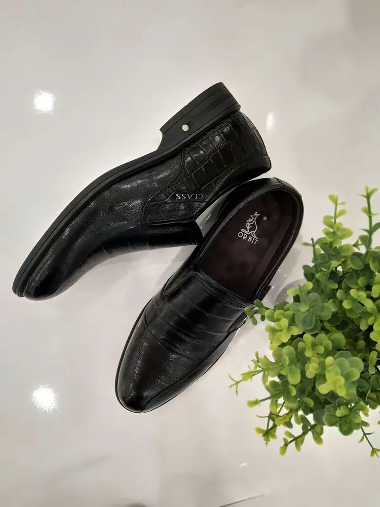 暑期总动员,邻水商都一楼欧宝迪法国袋鼠秋季新品上市,夏季凉鞋清仓大