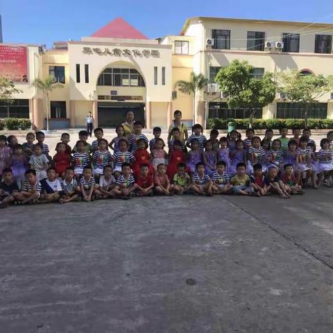 走进小学，感悟成长！五厂幼儿园总园学前一班孩子体验小学生活