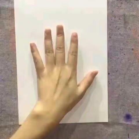 侨润街道中心幼儿园中二班每日小课堂来啦！