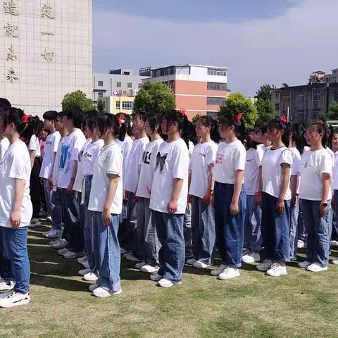 新建路小学六（5）班广播体操比赛纪实