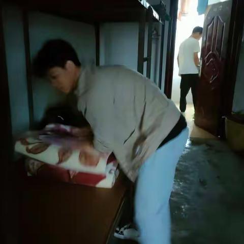 2105班值日的大宝们