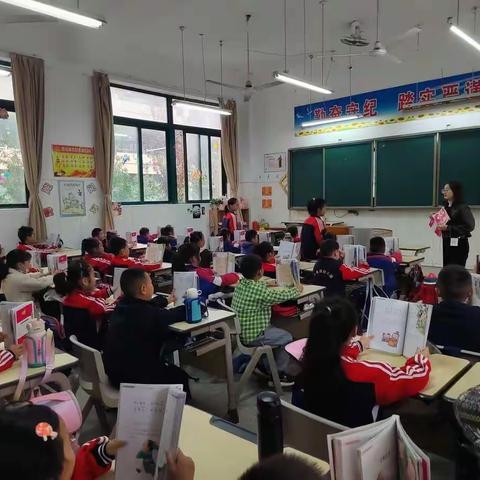 万春小学一年级行为习惯验收纪实