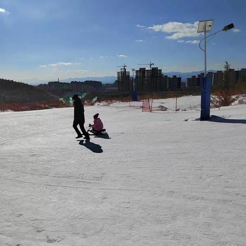 林语山谷和市民广场之游