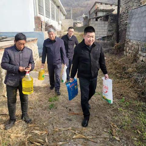 “百企帮百村”为乡村振兴赋能助力，秦皇岛烟酒行业商会走访慰问。