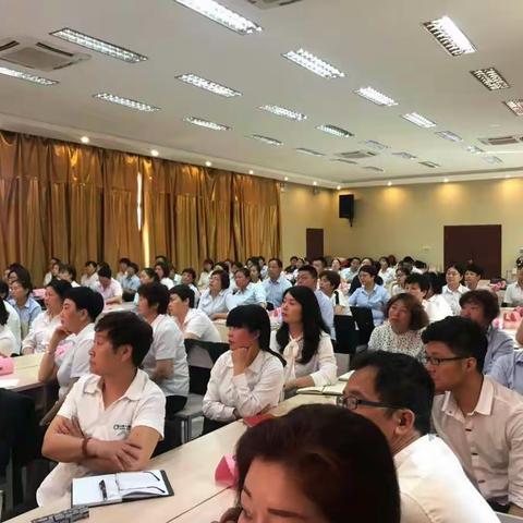 中国人寿漯河分公司2019收展职场制度经营路演师资授权培训班