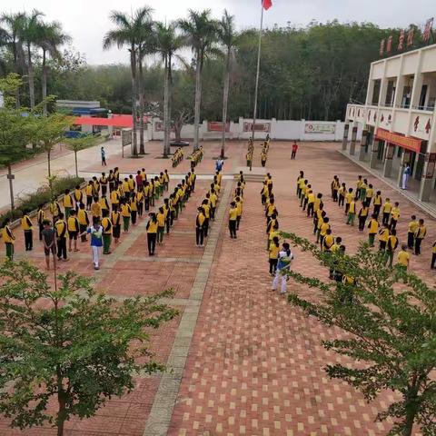 终于开学了！     ———八一金川第三小学春季学期开学记实