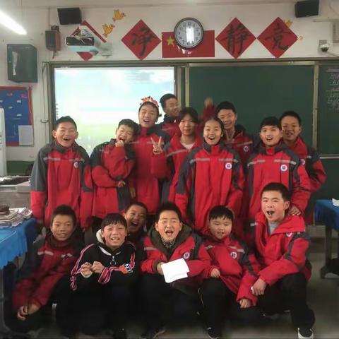 初一四班《皇帝的新装》课本剧