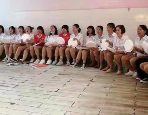 昆明市五华区新二星幼儿园4月份音乐活动教研