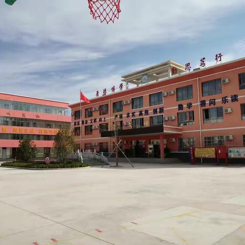 秦安县王尹学区五月份督导王尹镇中心小学工作纪实！
