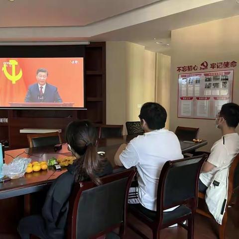 重温红色老电影，讲好新时代故事