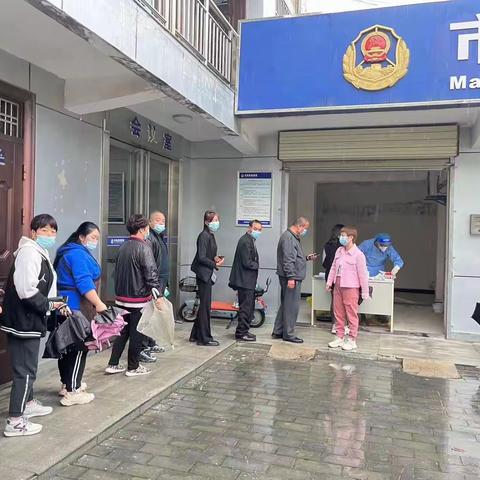 苏雷副局长督导检查国庆假期疫情防控和值班工作