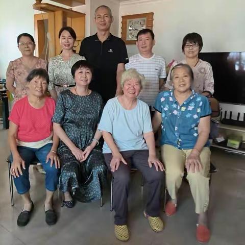 心系桑榆     情暖重阳----漳州一中分校开展重阳节走访慰问活动