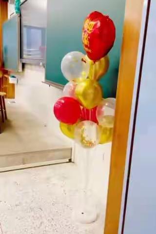 龙华区实验学校凌云七班迎新年演出