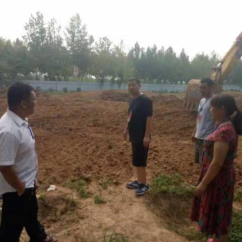 城区建筑工程的大气污染防治措施落实到位了吗？鸡泽县人大第三联动监督小组进行了明查暗访