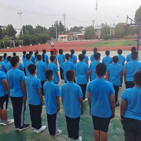 飒爽英姿展风采，壮志豪情正青春                            ——清华园学校2023年初一新生军训