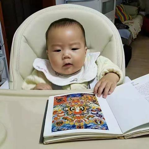 只要用心奶奶也可以把孙子教好的