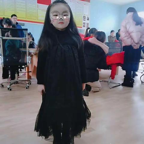 神墨教育：风采小明星