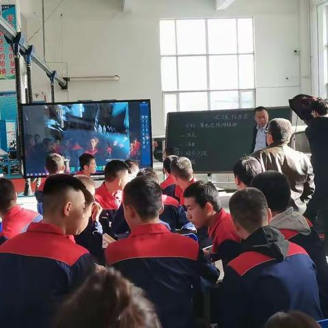 我与课堂共成长——机械工程系青年教师达标课活动纪实