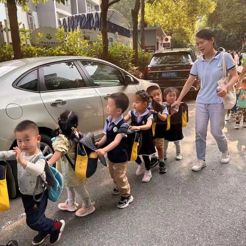 “拥抱春天，亲近自然”雨花幼儿园研学活动