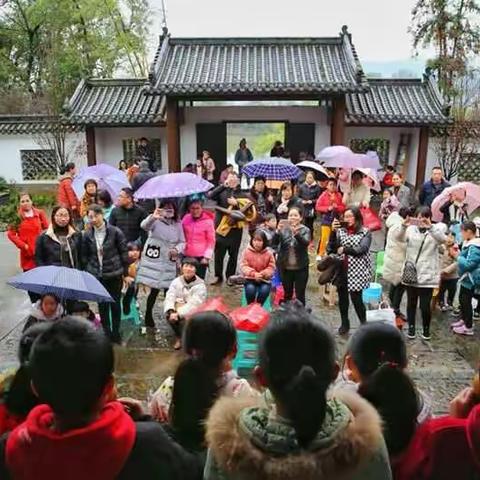 ＊＊细雨丝丝，伴我成长＊＊                                            葫芦虫窝出品