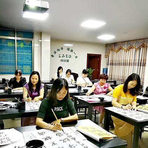 成人晚班正在招募中！