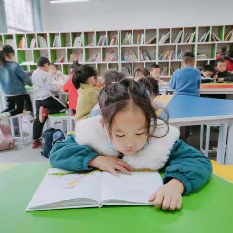 让阅读成为习惯，让书香充满校园——“双减”背景下，双塘小学特色阅读课活动。