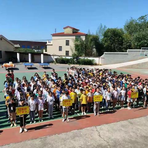 筑牢安全防线，构建平安校园。