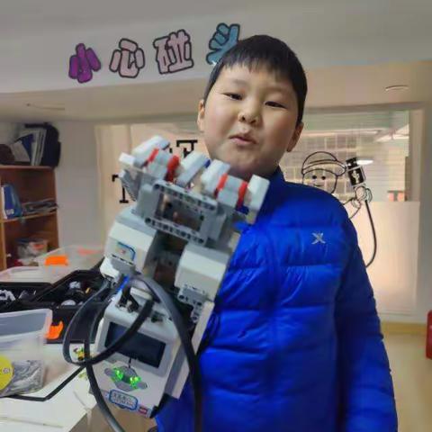 EV3课程——《机械手臂》（李悦峰）