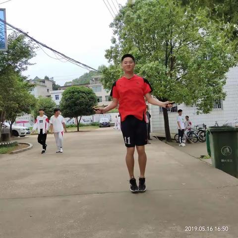 多彩演绎、情趣盎然——铜都中学音体美教研组跳绳活动