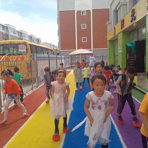 即将毕业的孩子们