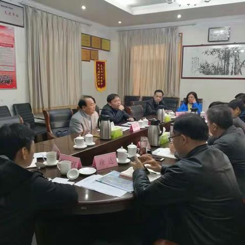 区委副书记刘小兵带队陪同市农村人居环境整治工作督导组到桑梓店街道督导工作