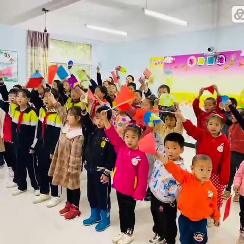 彩旗飘飘，情满中秋——国月合欢太白小学庆双节活动