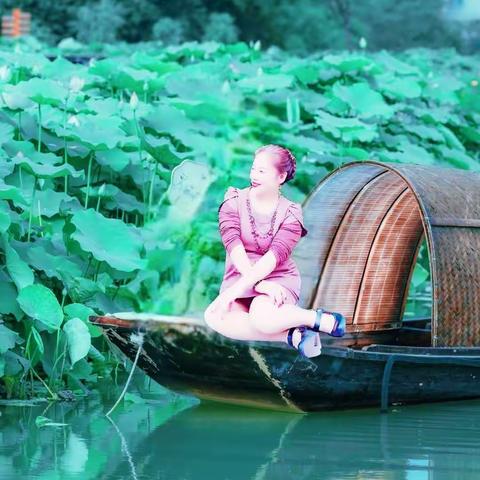 画中之美。20一12一08曰摄制，制作人小二🧚‍♀️🧚‍♀️🧚‍♀️🌼🌼🌼🌹🌹🌹