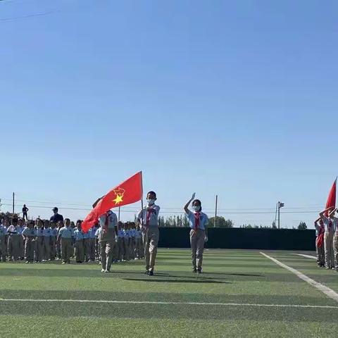 红船引领红领巾 红色旗帜代代传”主题队日活动暨新队员入队仪式