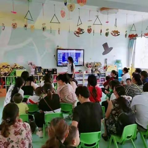 蓝天艺术幼儿园苹果🍎班中秋亲子活动