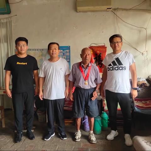回河街道沟杨管区走访慰问各村党员