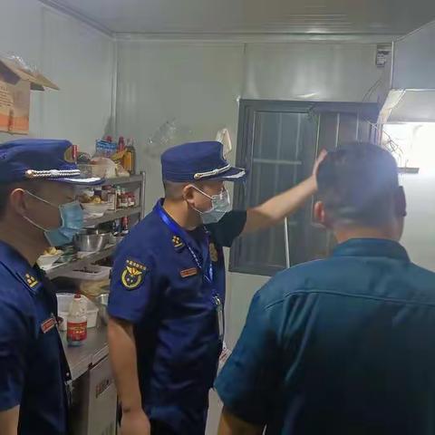 开发区大队开展消防安全夜查