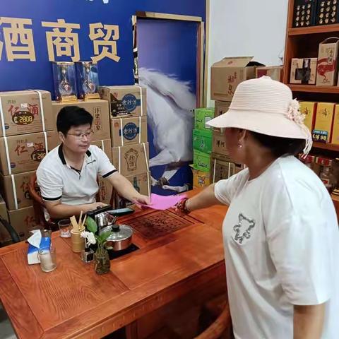 网格员积极开展宣传工作 提高群众防范意识