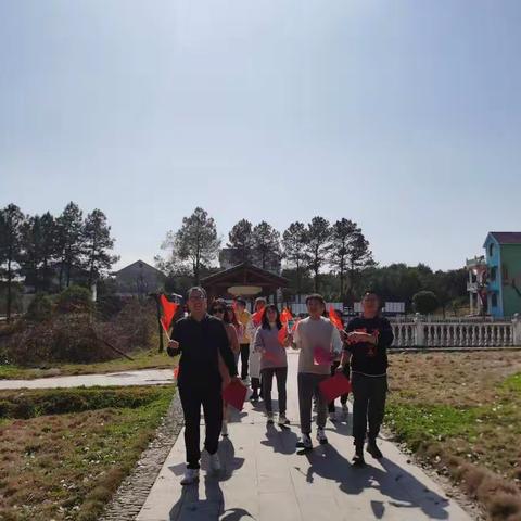 趁春暖花开，来一场说走就走的“研学”