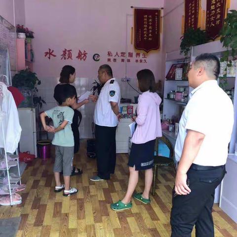 开发区公共场所和公共卫生与医疗服务督导组对公共场所和医疗单位开展督导检查。