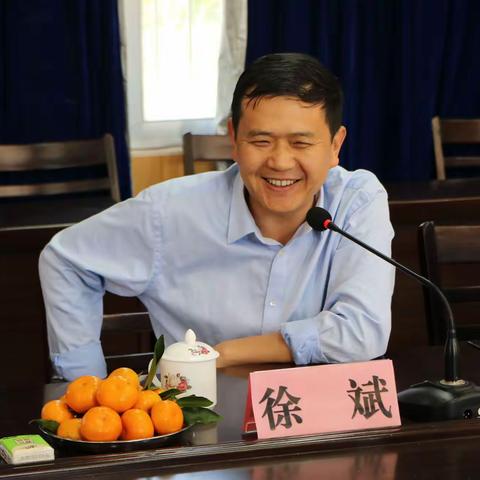 节后上班第二天，县委书记徐斌深入加钗控公司看望慰问一线员工