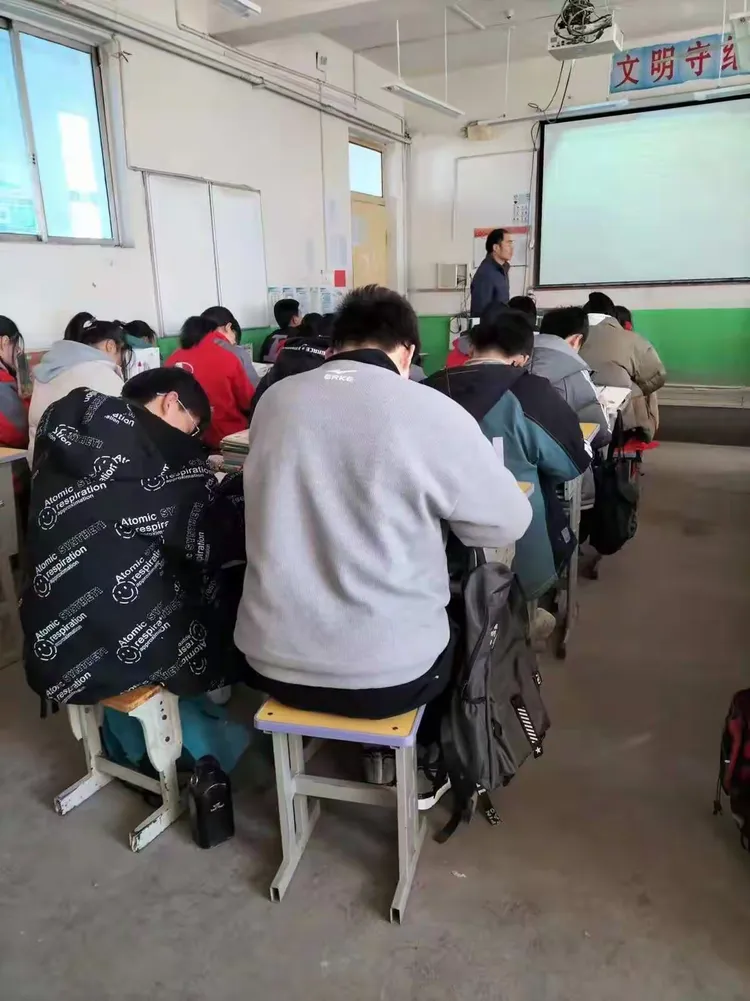 红沙沟中学举行"教学评一致性"示范课