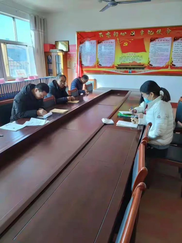 红沙沟中学举行"教学评一致性"示范课