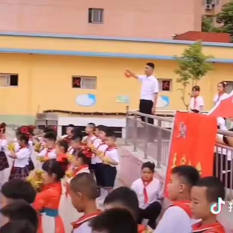 红色经典育风骨，家国情怀伴成长，——三原县城关镇土官小学，“国庆爱国爱家乡”实践活动