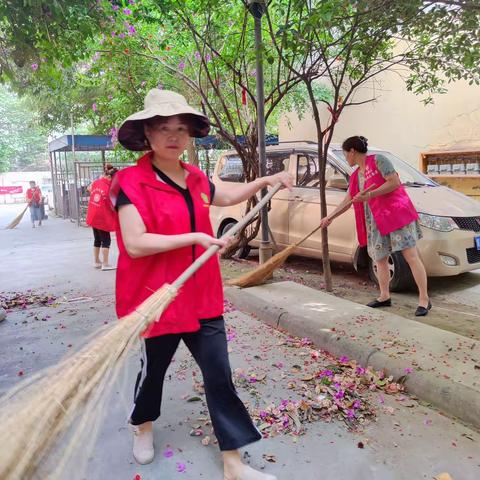 “爱龙吟·小区文明实践计划”之爱护环境卫生文明劝导活动简报