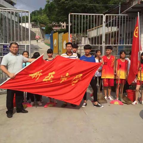 新乐中学参加附城街道争当“河小青”护河志愿活动