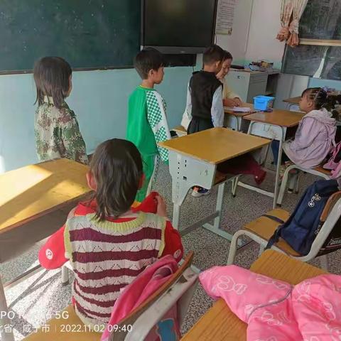 石溪小学一二年级无纸笔考试“促双减，无纸笔——纯快乐”