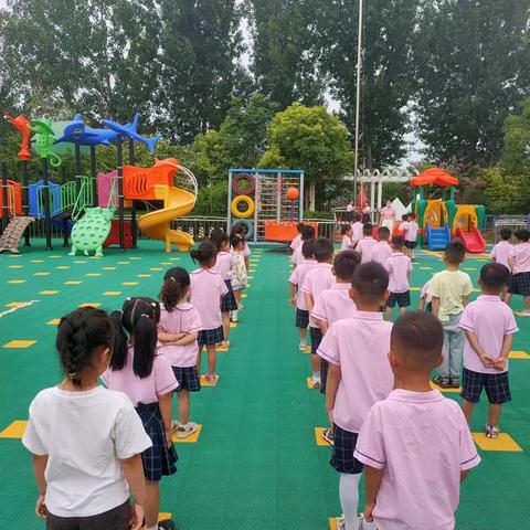 恒鑫幼儿园中四班一周生活