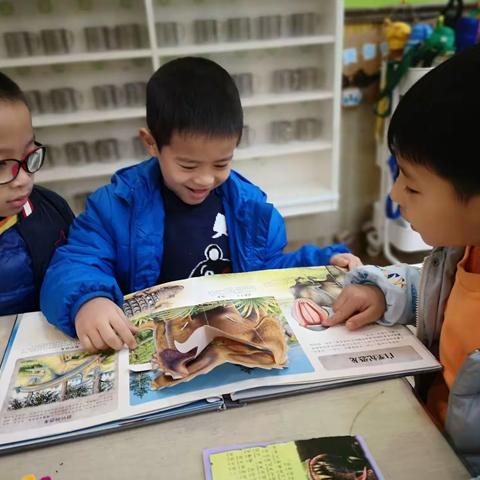 大四班 阅读汇报活动